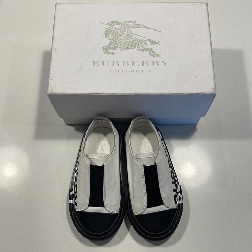 Burberry sneakers